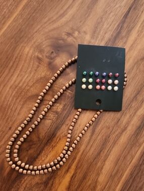 H&M Multicolor Stud Earring Set. Also Includes Necklace